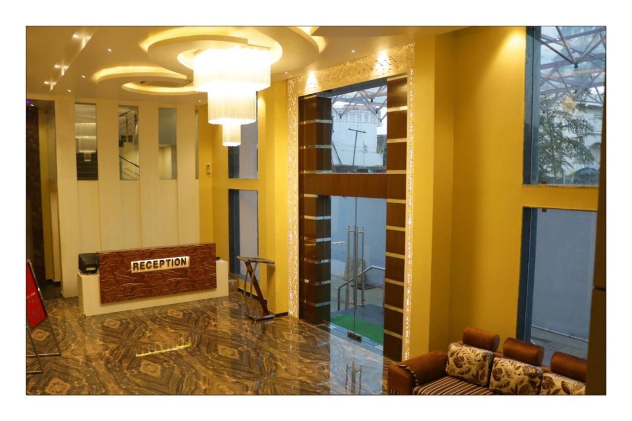 Hotel Grand Surya Kodarma Exterior foto